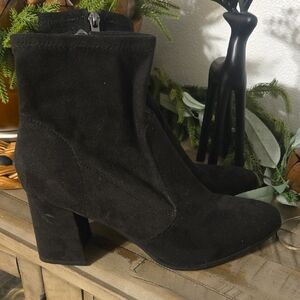 Marc Fisher Black Suede Heeled Boots Sz 10
